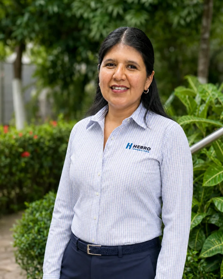 Nadia Guzmán Ruiz, Depto. Contable, integrante de Inmobiliaria Grupo Herro